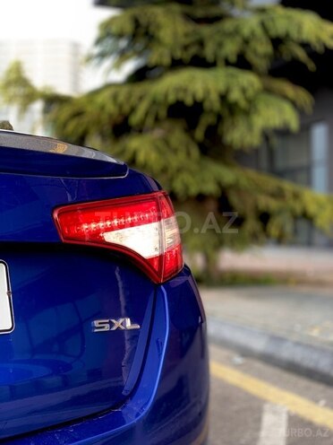 Kia Optima-4