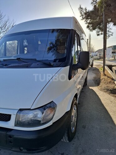 Ford Transit-18
