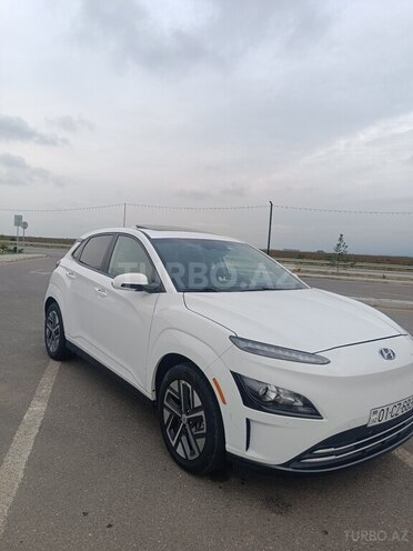 Hyundai Kona Electric-3