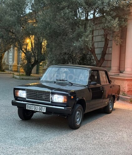 LADA (VAZ) 2107-1