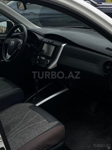 Toyota Corolla Fielder-8
