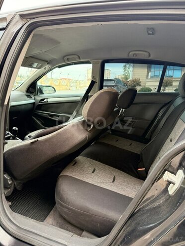 Opel Astra-13