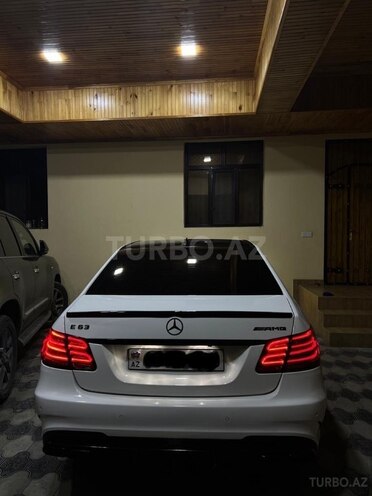Mercedes E 200-3