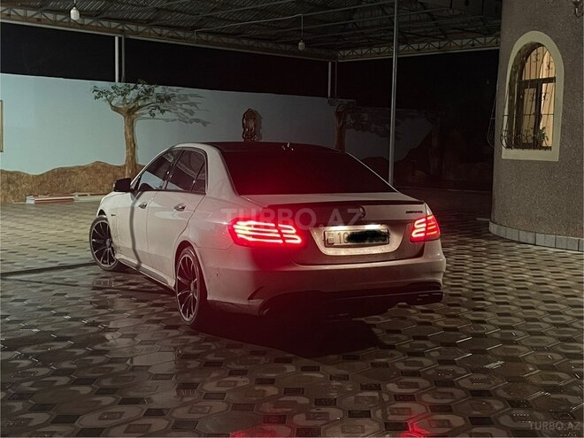 Mercedes E 200-9