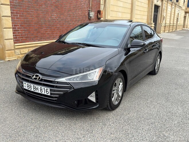 Hyundai Elantra-4
