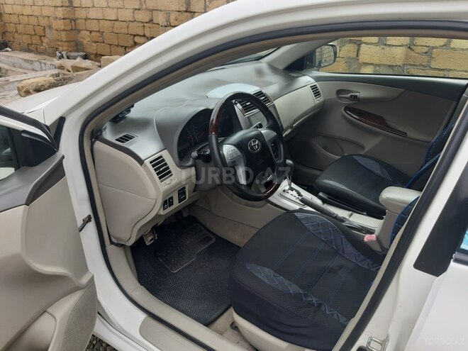 Toyota Corolla-4