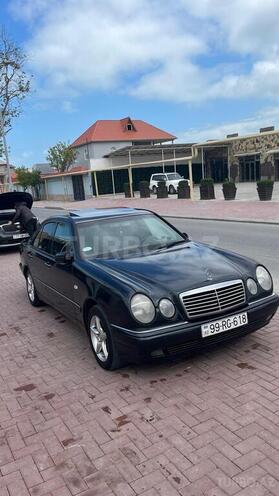 Mercedes E 280-6