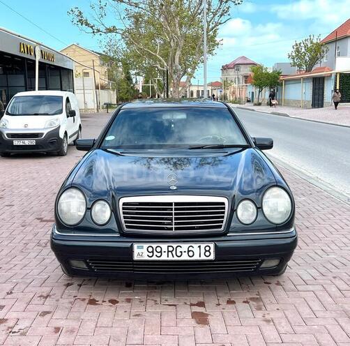 Mercedes E 280-2