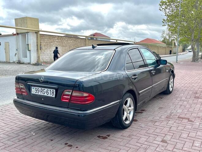 Mercedes E 280-16
