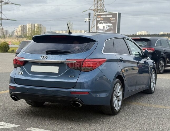 Hyundai i40-6