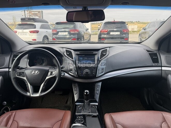 Hyundai i40-11