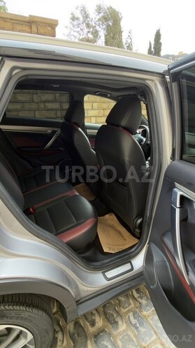 Geely Coolray-12