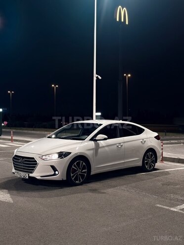 Hyundai Avante-2