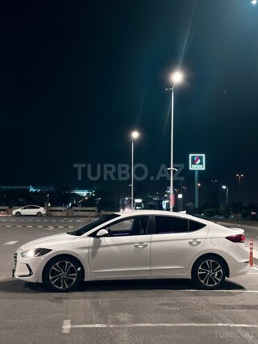 Hyundai Avante-6