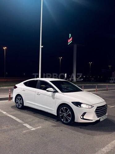 Hyundai Avante-4