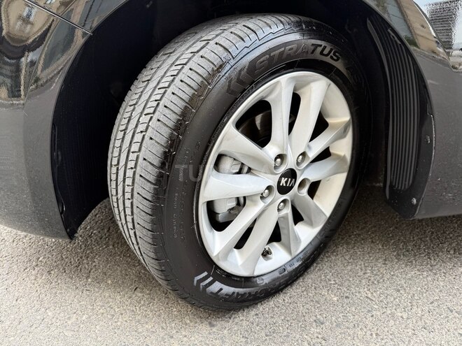 Kia Forte-16