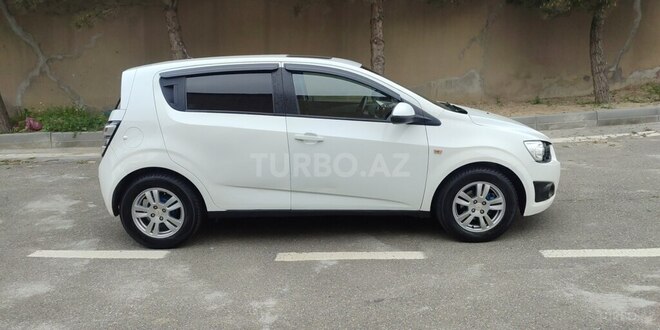 Chevrolet Aveo-4