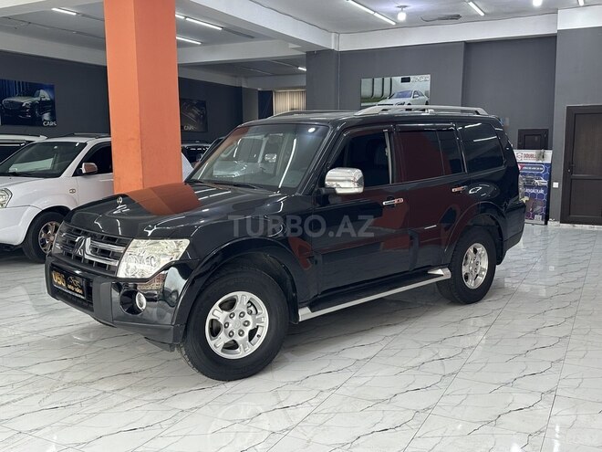 Mitsubishi Pajero-5