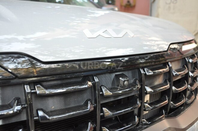 Kia Carnival-12