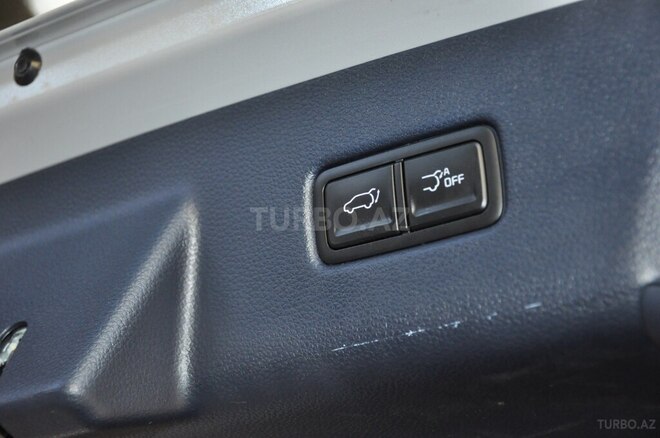 Kia Carnival-14