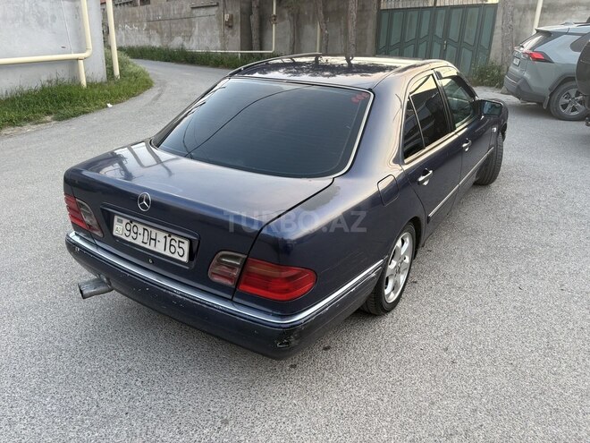 Mercedes E 220-7