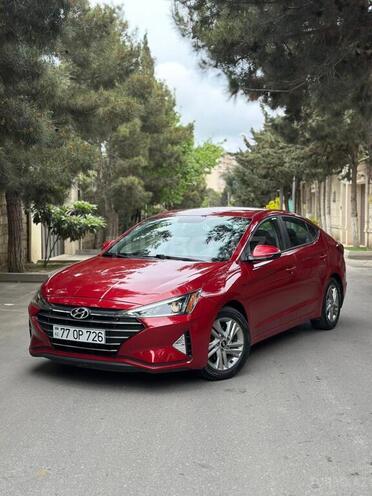 Hyundai Elantra-1
