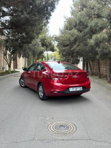 Hyundai Elantra-5