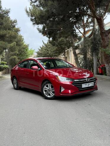 Hyundai Elantra-10