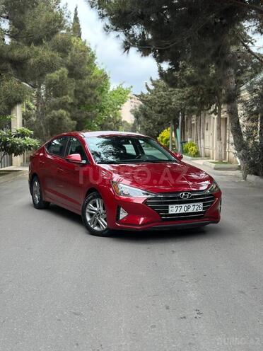 Hyundai Elantra-2