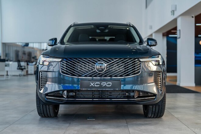 Volvo XC90-1