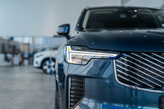 Volvo XC90-5