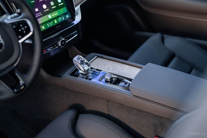 Volvo XC90-12