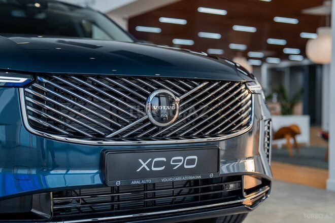 Volvo XC90-6