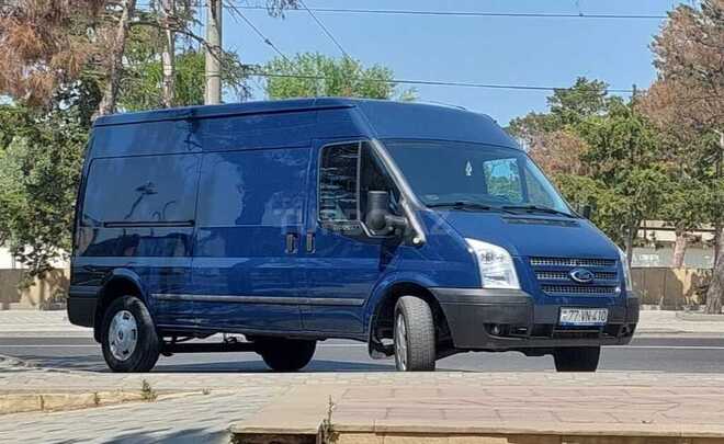 Ford Transit-9