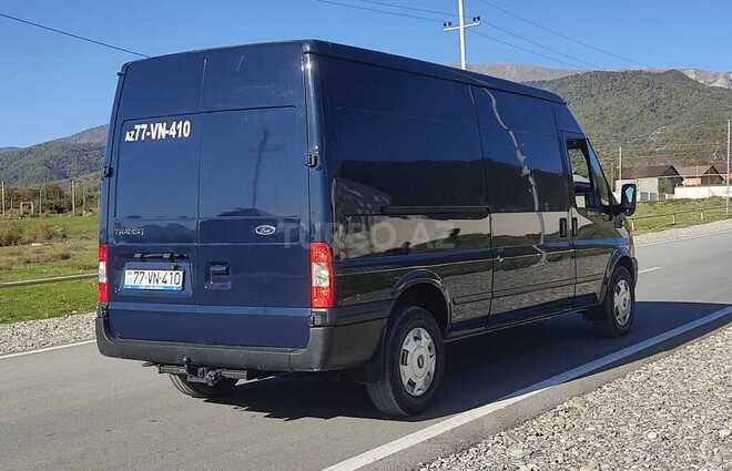 Ford Transit-12