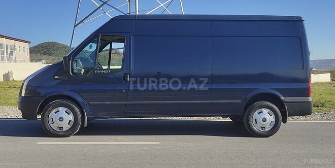 Ford Transit-5