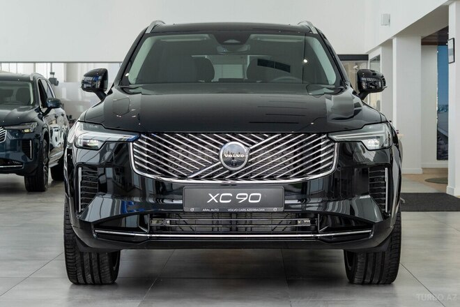 Volvo XC90-1