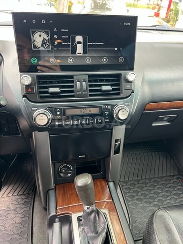 Toyota Land Cruiser Prado-18