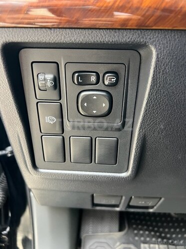 Toyota Land Cruiser Prado-22