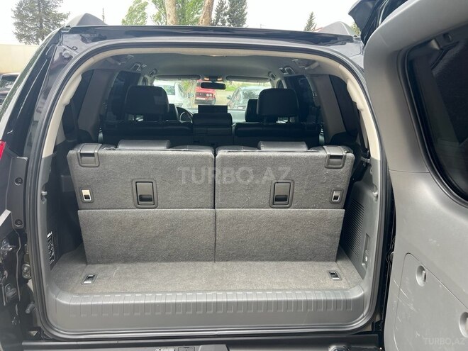 Toyota Land Cruiser Prado-11
