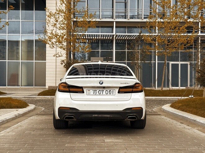 BMW 530e-8