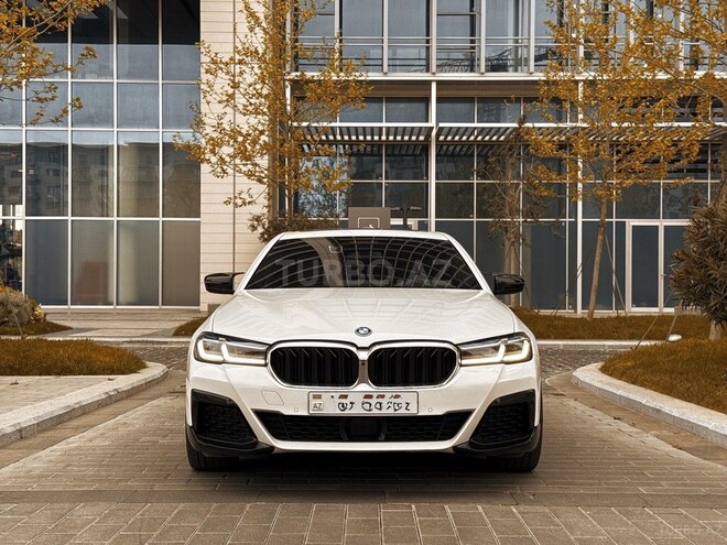 BMW 530e-7