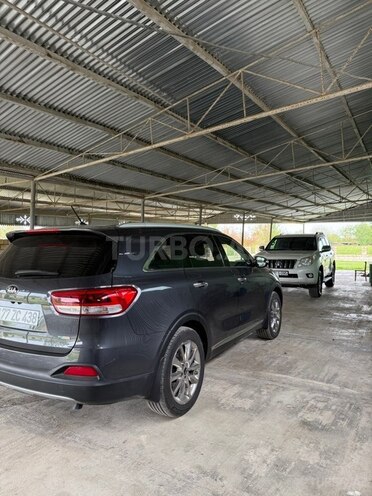 Kia Sorento-4