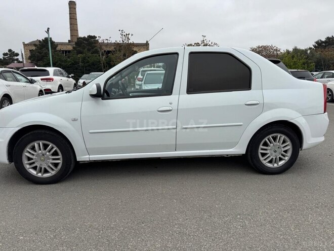 Renault Logan-9