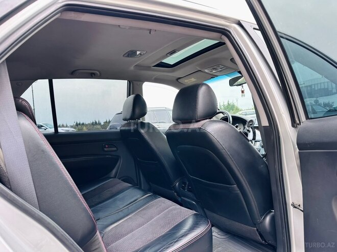 Kia Carens-4