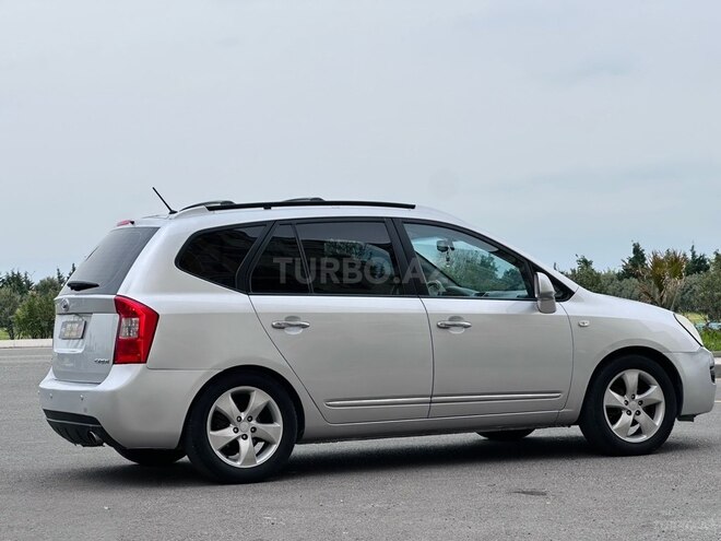 Kia Carens-19
