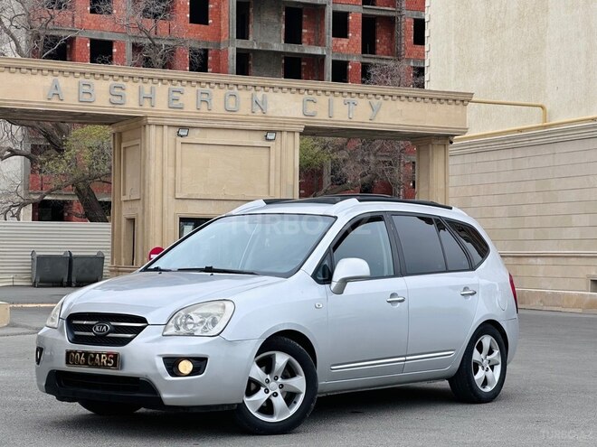 Kia Carens-12
