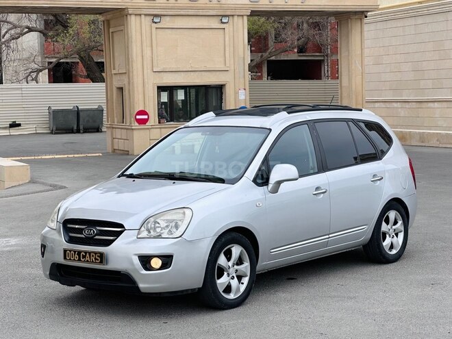 Kia Carens-25
