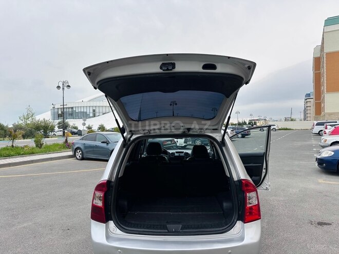 Kia Carens-27