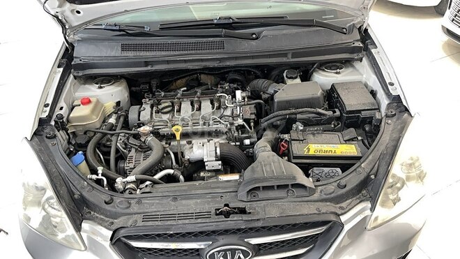 Kia Carens-28